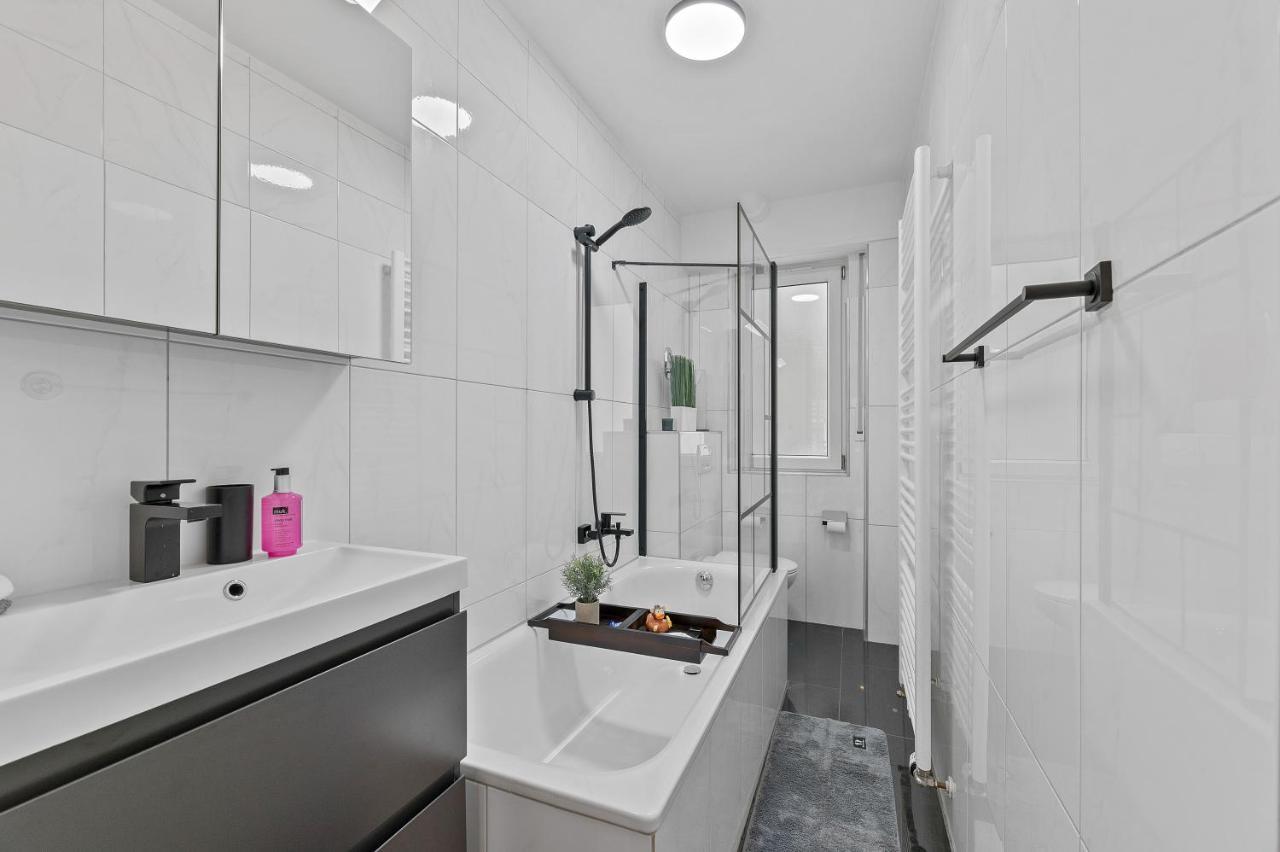 Ferienwohnung Das Crazy Monkey Loft Mit 100Qm & Summerlounge Stuttgart Exterior foto